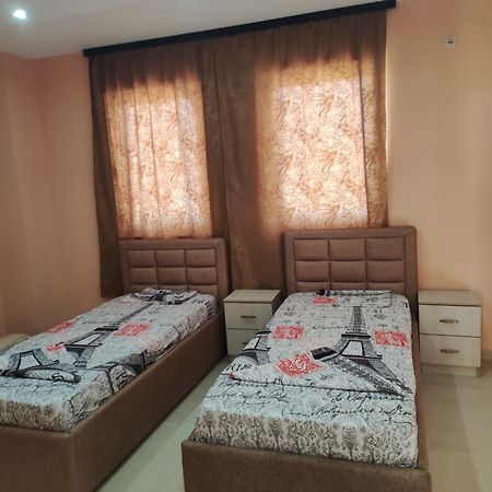 Grandino Rooms & Apartments Ulcinj Bagian luar foto