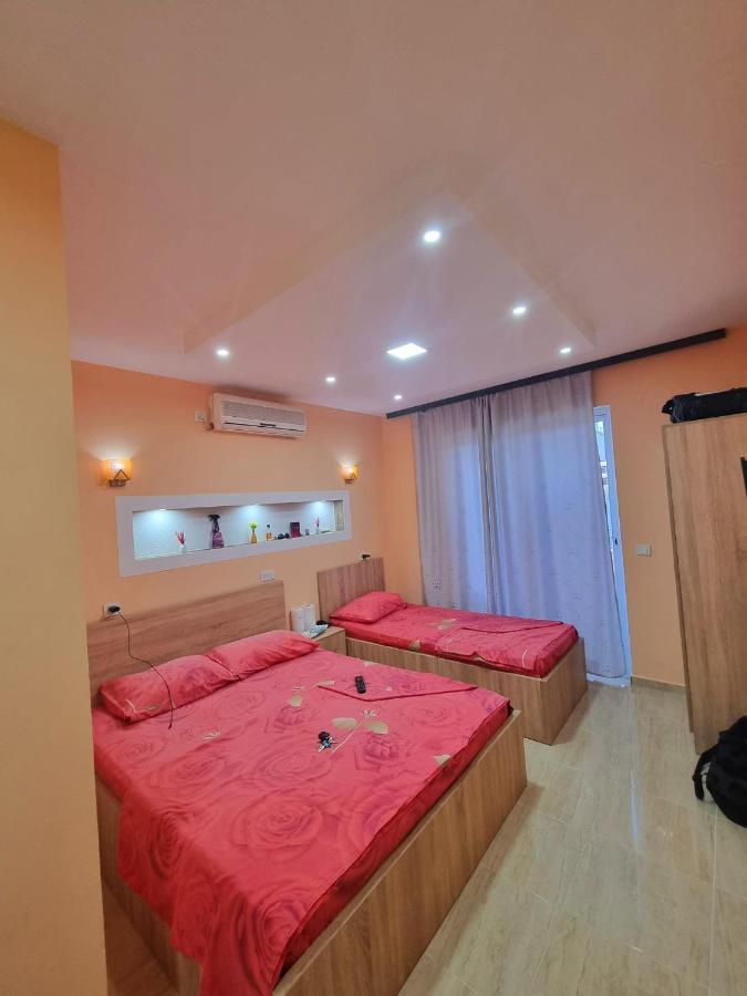 Grandino Rooms & Apartments Ulcinj Bagian luar foto