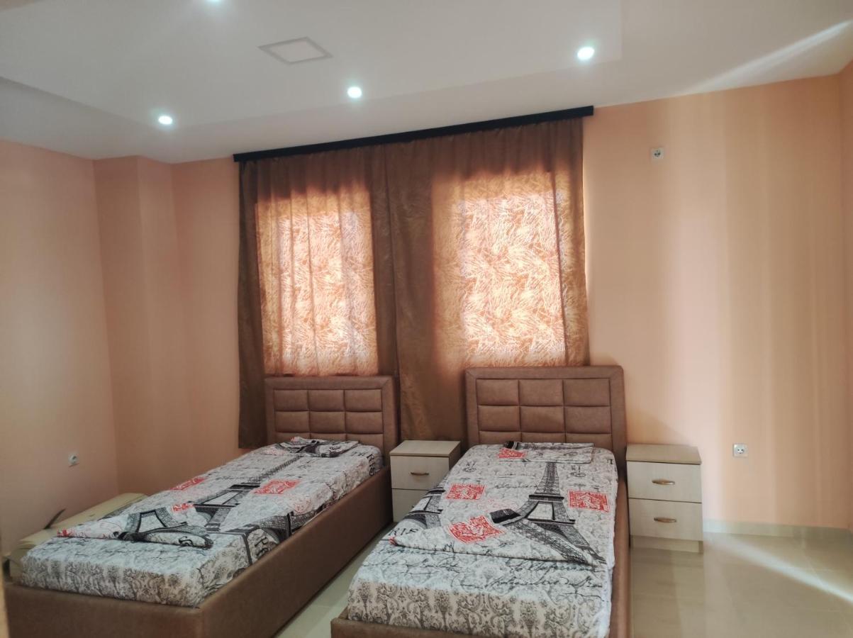 Grandino Rooms & Apartments Ulcinj Bagian luar foto