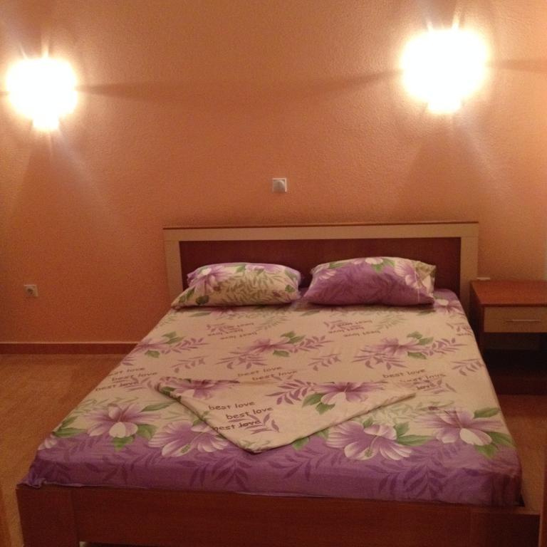 Grandino Rooms & Apartments Ulcinj Ruang foto