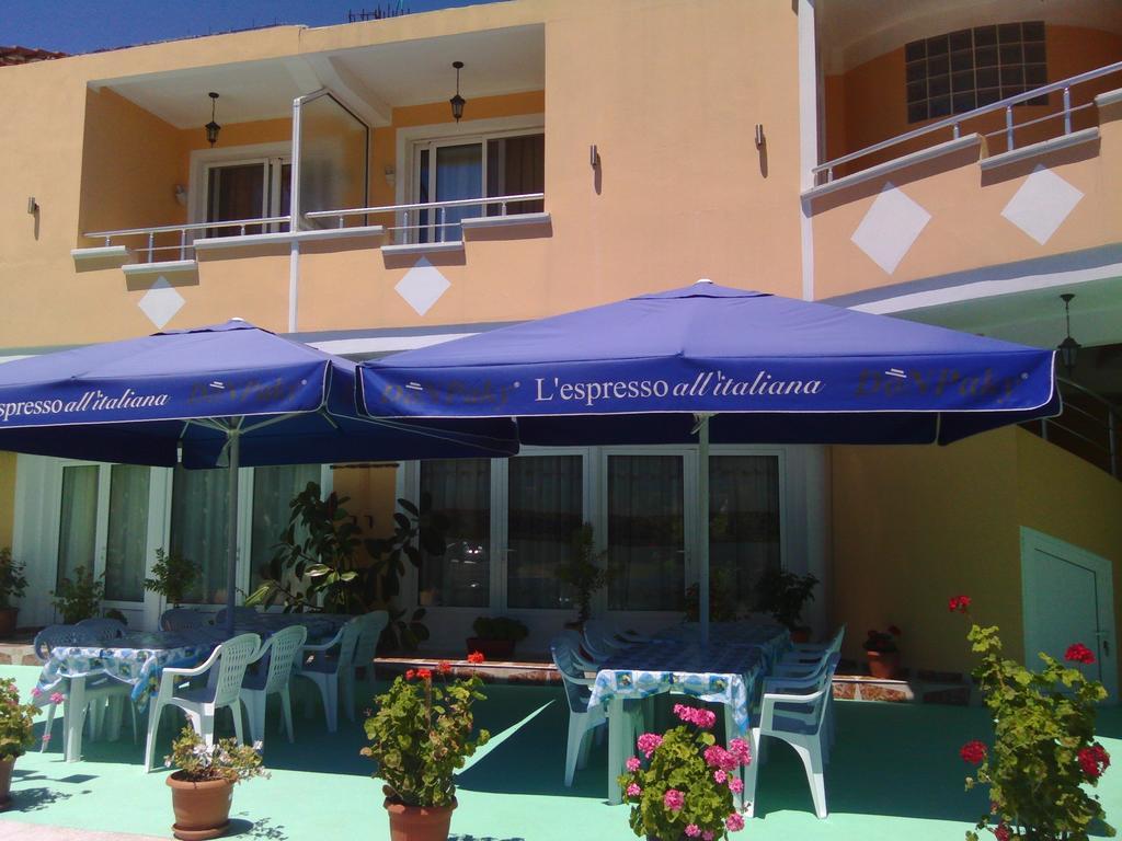 Grandino Rooms & Apartments Ulcinj Ruang foto